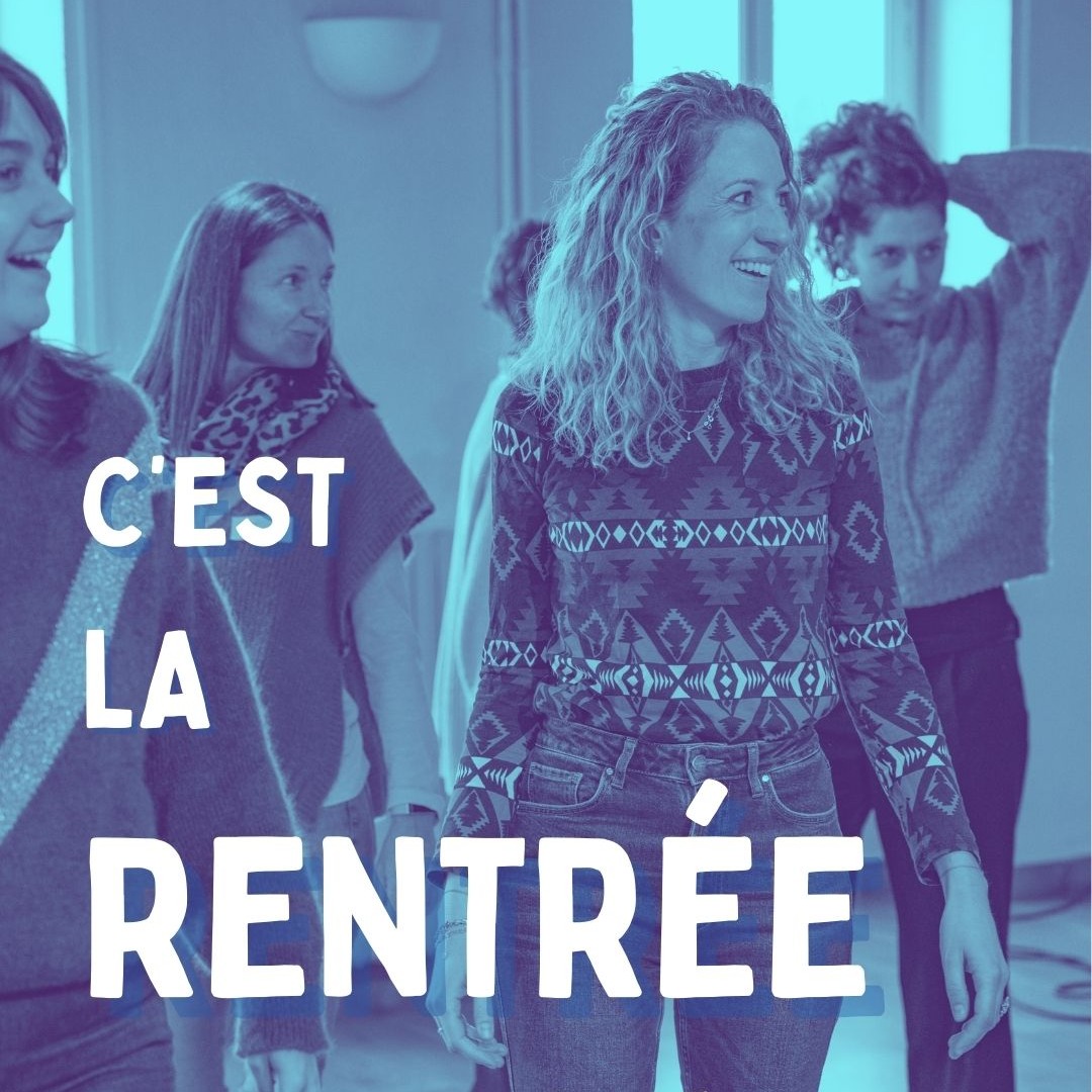 ✨ C’est parti pour la 5ᵉ rentrée du Grand Bain ! ✨
Mercredi dernier, nous avons réuni à La Cômerie nos 28 binômes d’enseignantes – soit près de 60 enseignantes – pour une journée de cohésion énergique et inspirante.
Et BTW, le lieu est 🔥 , bravo @yes_we_camp @villemarseille & la Mairie du 6-8
Brises-glace collectif, parade des associations partenaires, présentation des temps forts de l’année, déjeuner convivial et formation aux émotions avec Sophie Le Millour : tout était réuni pour lancer ensemble cette nouvelle édition.
🔹 Ce qui marque cette rentrée :
❤️🔥 une motivation collective palpable,
❤️🔥 l’engagement fort des enseignantes, faut dire qu’à près de 60 ça donne une sacrée dynamique
❤️🔥 la richesse des associations partenaires,
❤️🔥 l’envie de faire école autrement, avec passion et dynamisme pour une réussite collective.
Un immense 👏 à @jeannetteboulanger_mc notre maîtresse de cérémonie hors-pair, à Laura Peysson et Marion Chapulut pour la coordination, et à toutes celles et ceux qui contribuent à faire vivre cette aventure éducative unique.
Tellement hâte de la rencontre entre les enfants - mais avant ça, place aux échanges épistolaires qui font la singularité de notre programme 🤩 🤗 🤩 🤗 
Et vous? Il remonte à quand votre dernier échange épistolaire? 💯